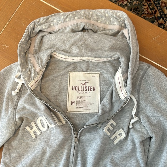 Hollister hooded sweatshirt - Picture 3 of 6